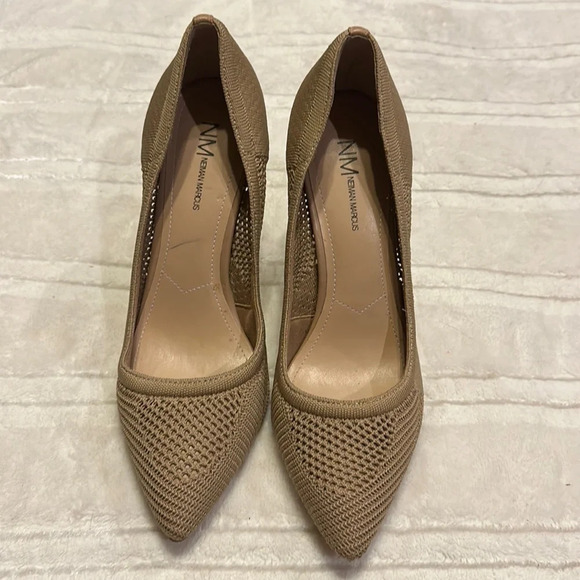 Neiman Marcus Sochi stretch knit pumps high heel - size 8.5 - Picture 3 of 8